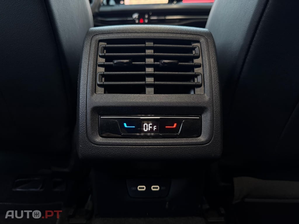 Volkswagen Golf 1.5 eTSI R-Line DSG