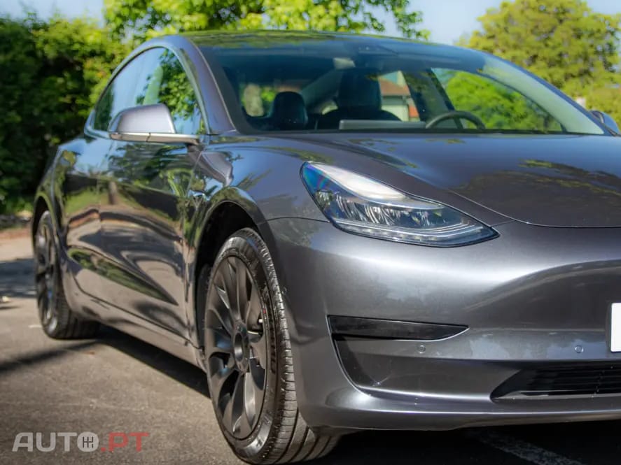 Tesla Model 3 Standard Range Plus RWD