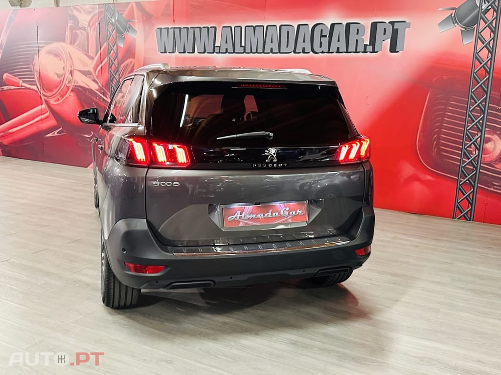 Peugeot 5008 1.2 PureTech Allure Pack EAT8
