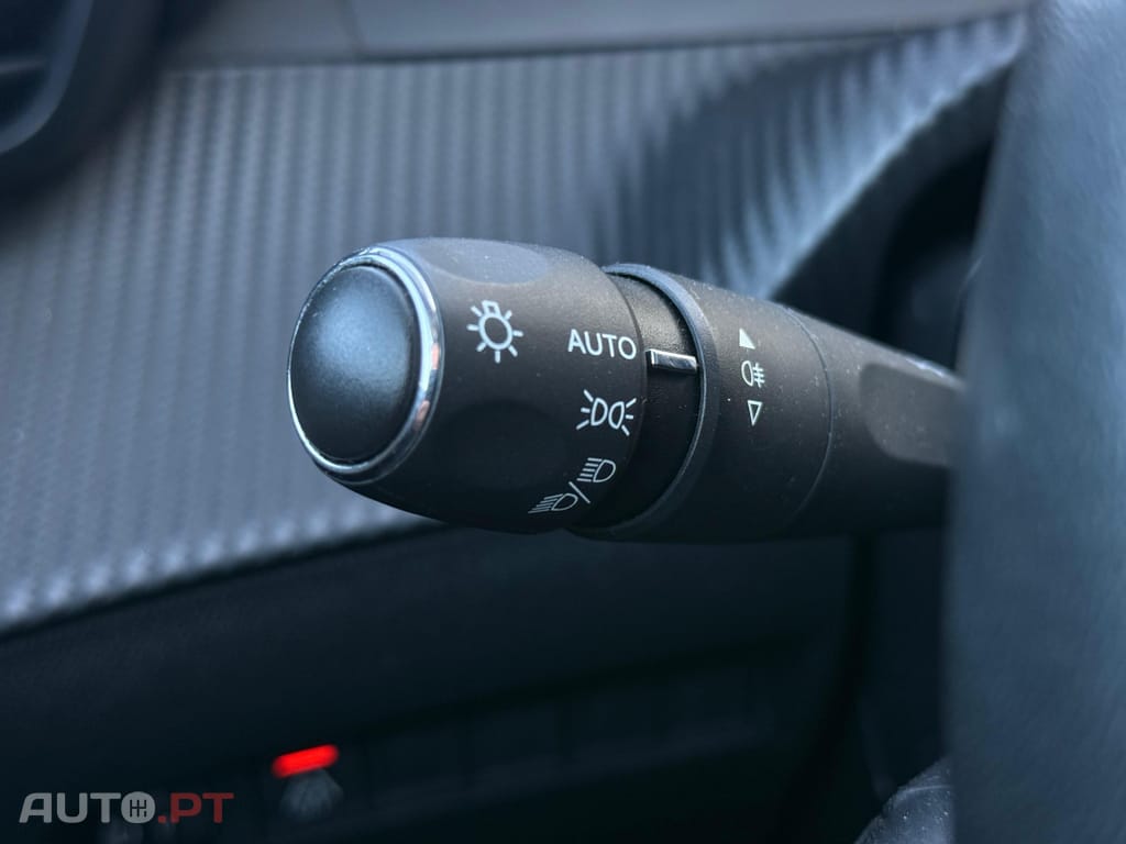 Peugeot 208 1.2 PureTech Allure Pack EAT8