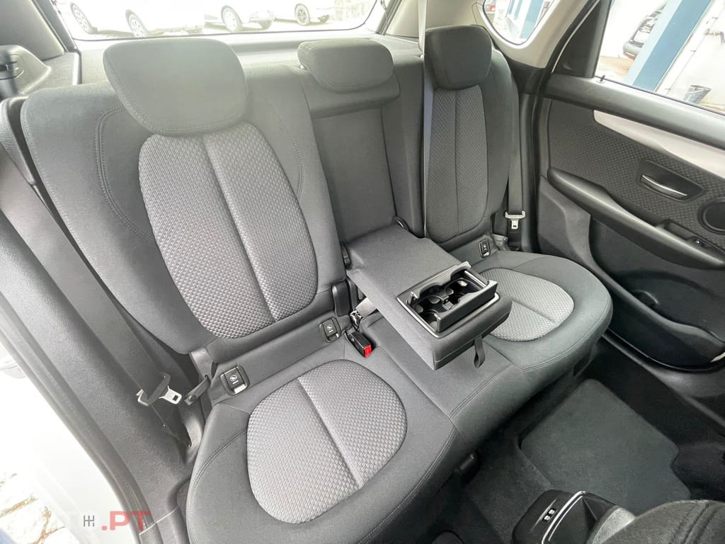 BMW 216 d Advantage