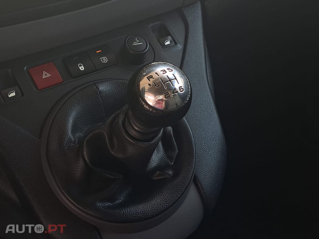 Peugeot Partner 1.6 BlueHDi Outdoor