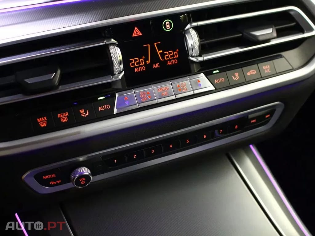 BMW X5 45 e xDrive Pack M — fotografia 29