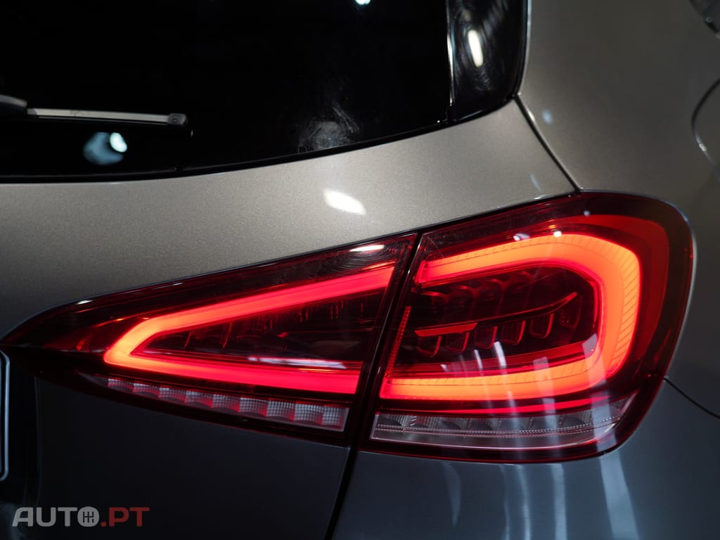 Mercedes-Benz A 250 AMG Line