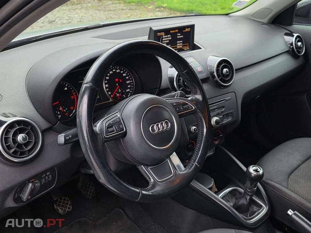 Audi A1 1.6 TDI S-line