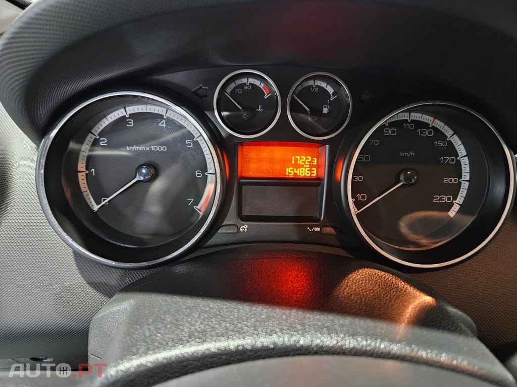 Peugeot 308 1.4 16V Executive