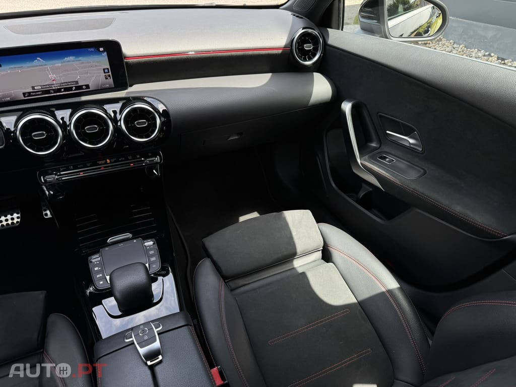 Mercedes-Benz A 250 e AMG Line