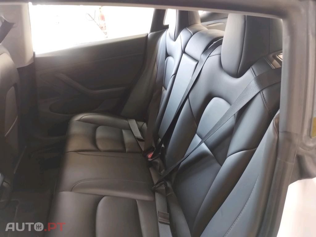 Tesla Model 3 Long-Range Dual Motor AWD