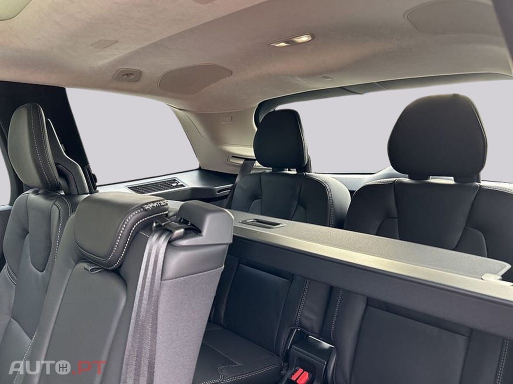 Volvo XC90 T8 AWD Recharge I.V.A DEDUTIVEL 