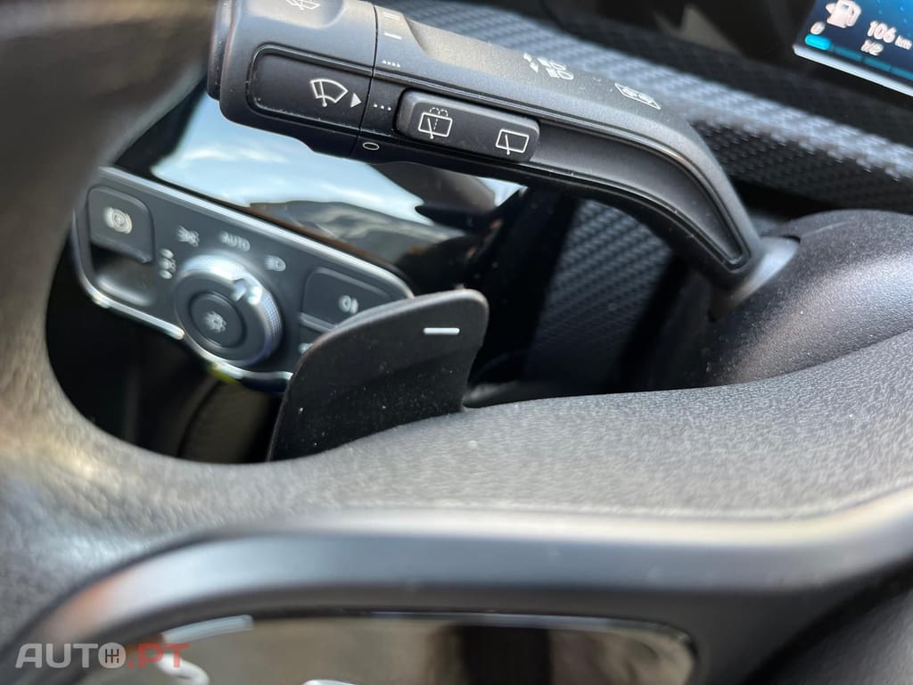 Mercedes-Benz CLA 180 SB DCT 