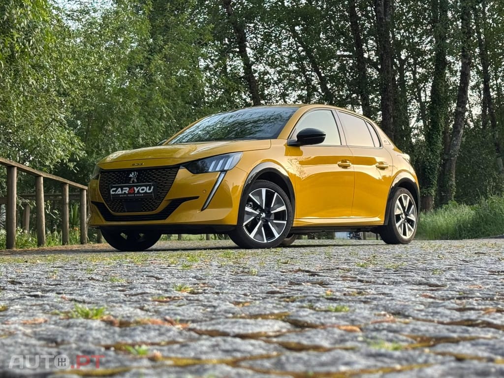Peugeot E-208 50 kWh GT Line