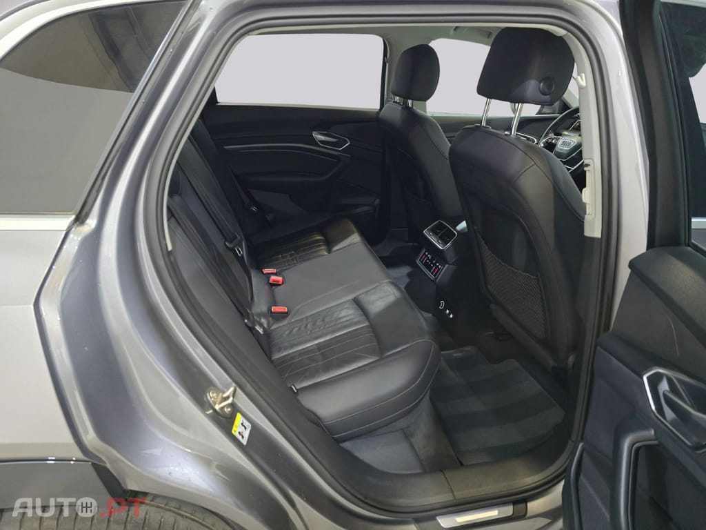 Audi E-Tron 55 Quattro Advanced