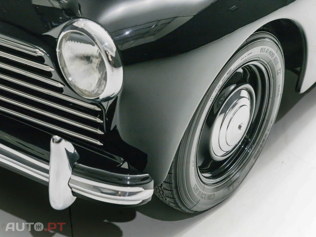 Peugeot 203 A