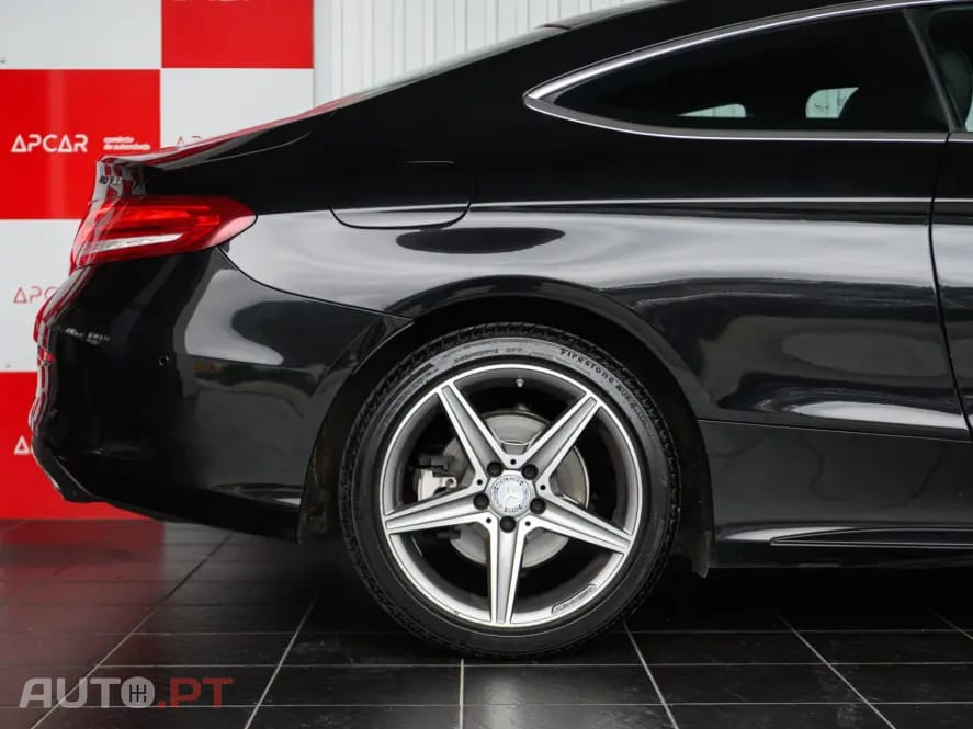 Mercedes-Benz C 250 d Coupé AMG Line