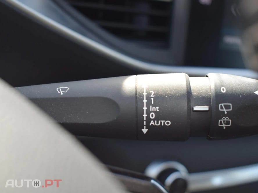 Peugeot 308 1.5 BlueHDi Business Line