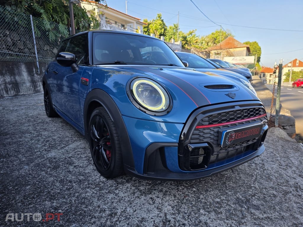 MINI Cooper John Cooper Works Auto Desportiva
