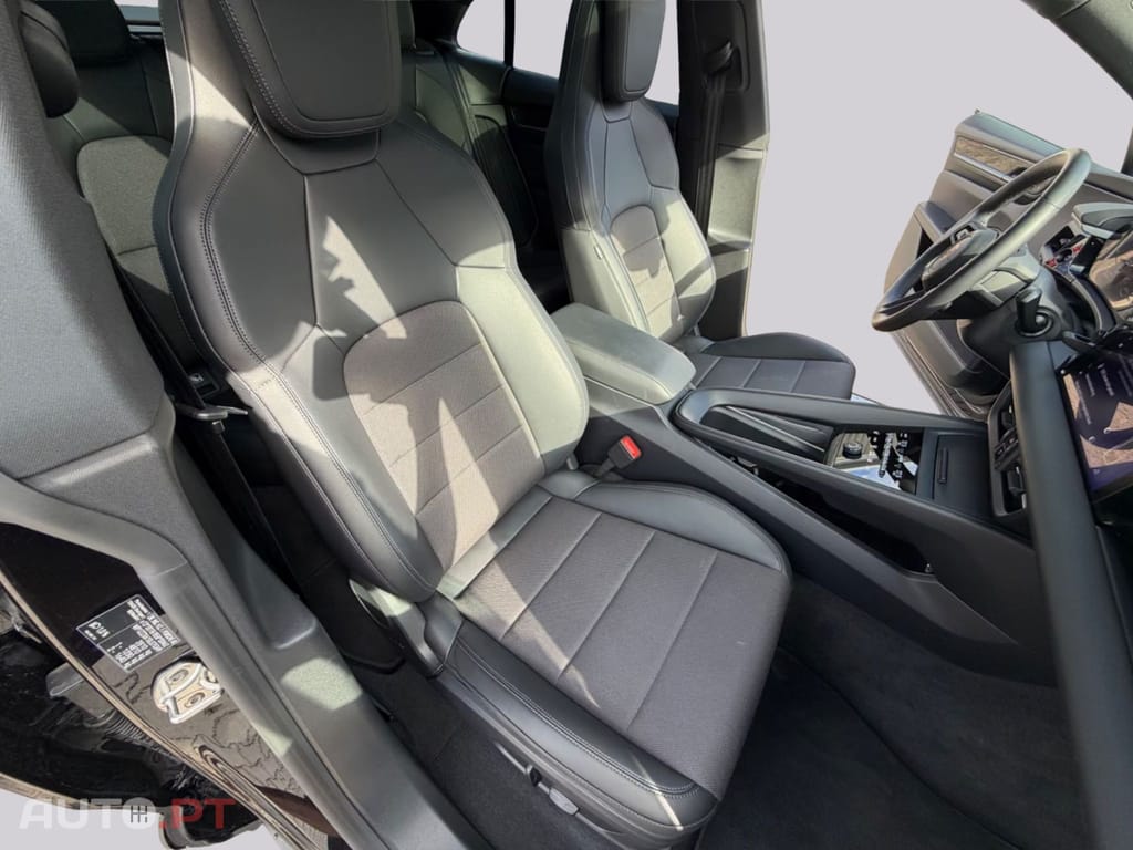 Porsche Macan I.V.A DEDUTIVEL