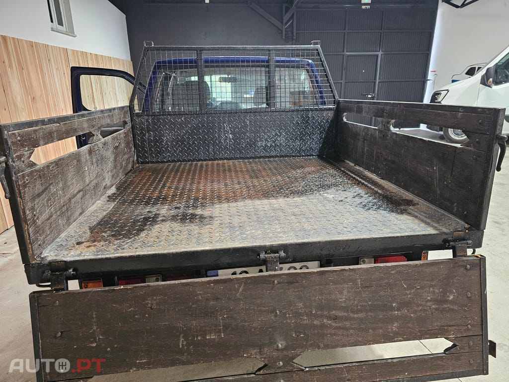 Nissan Pick Up 2.5Di