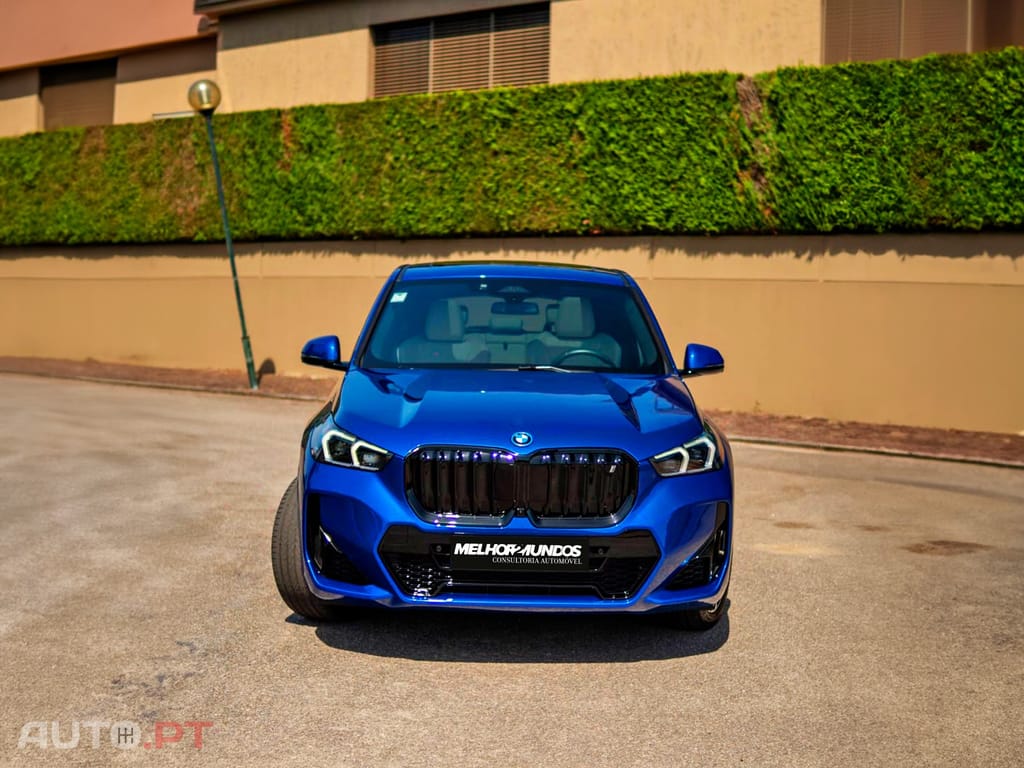 BMW iX1 xDrive30