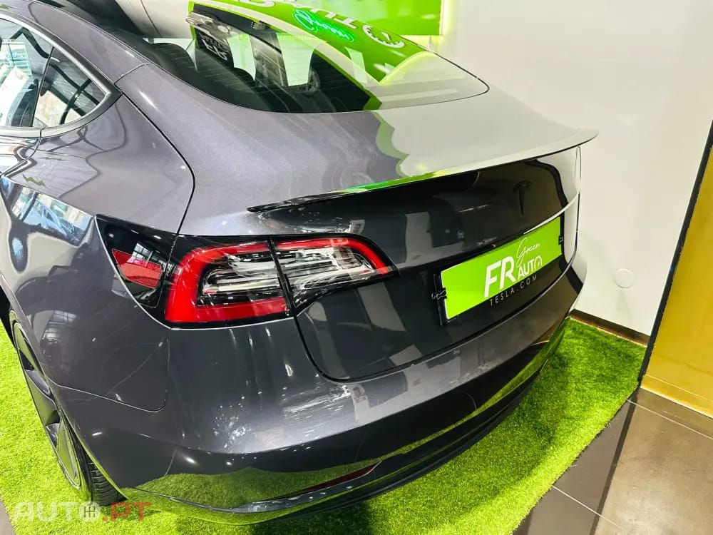 Tesla Model 3 Standard RWD Plus