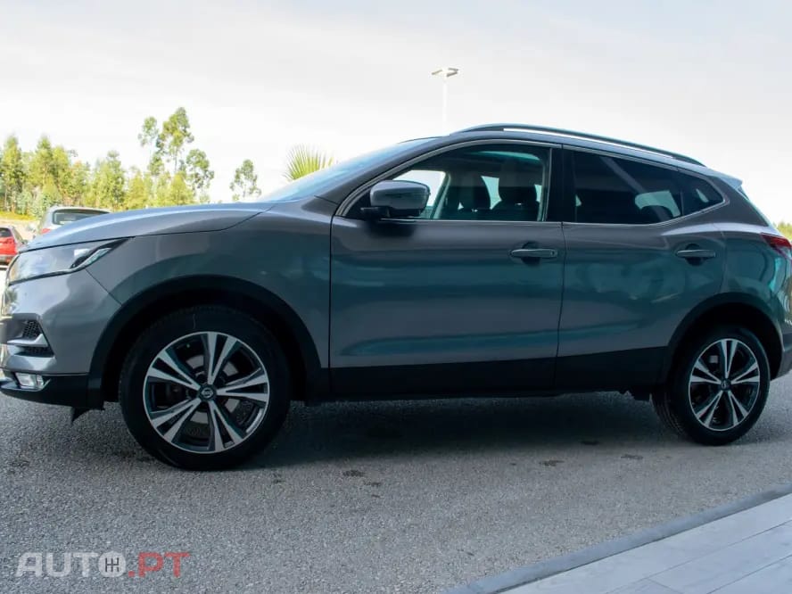 Nissan Qashqai 1.5 dCi N-Connecta J18