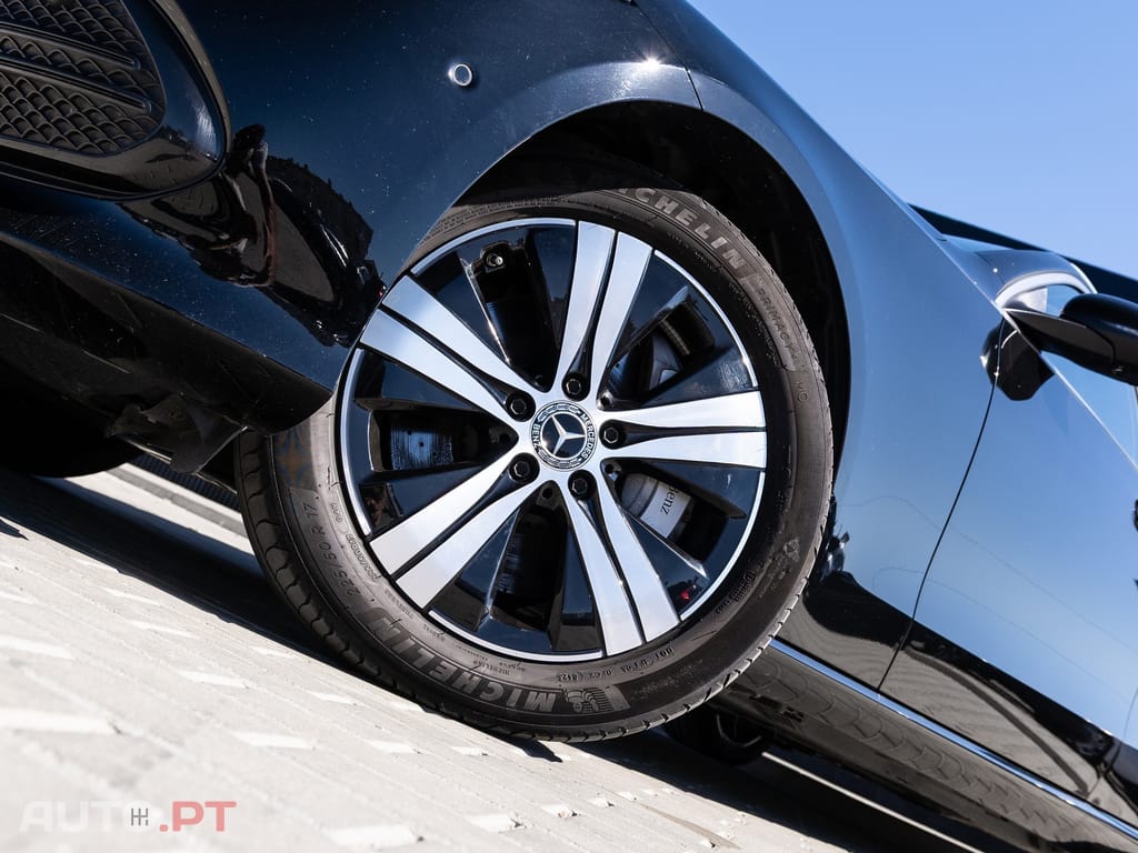Mercedes-Benz C 300 e T 9G-TRONIC Avantgarde