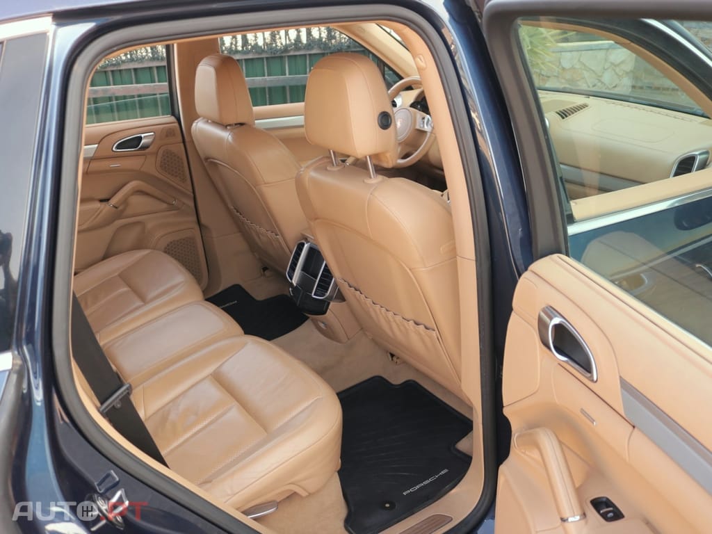 Porsche Cayenne S Hybrid