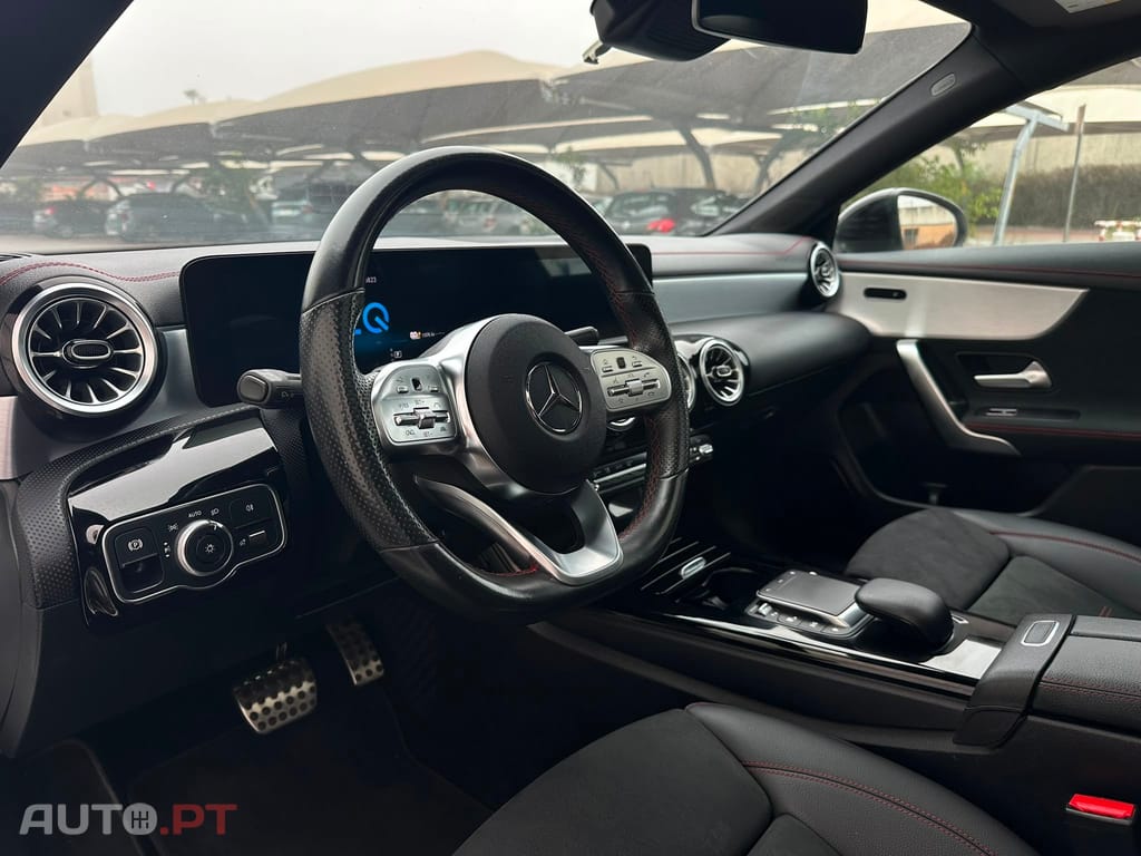 Mercedes-Benz A 250 e AMG Line