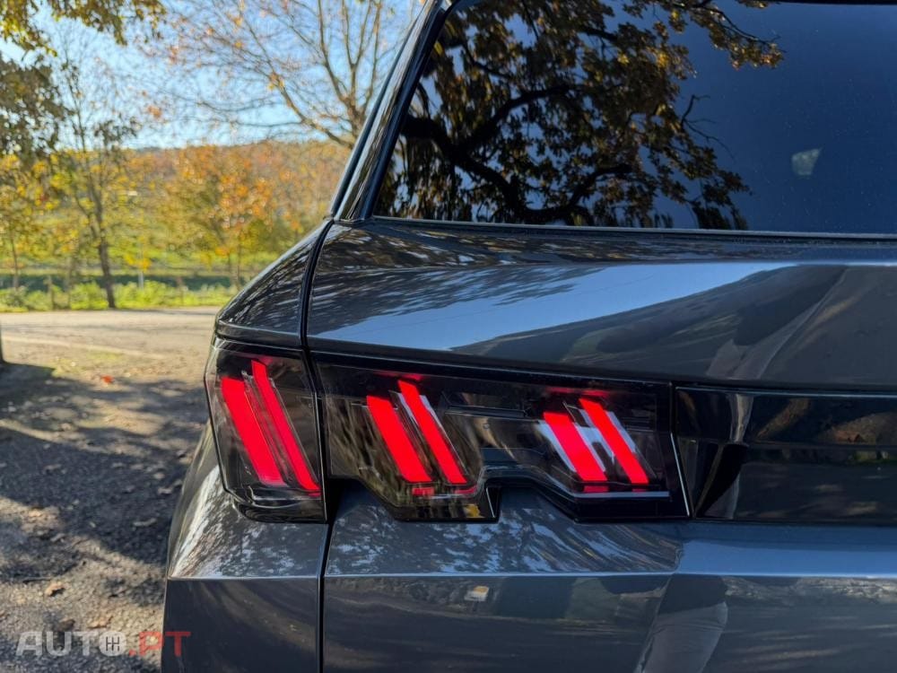 Peugeot 5008 Hybrid 136 e-DSC Allure Pack