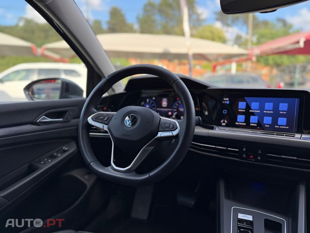 Volkswagen Golf 1.4 eHybrid OPF DSG Style