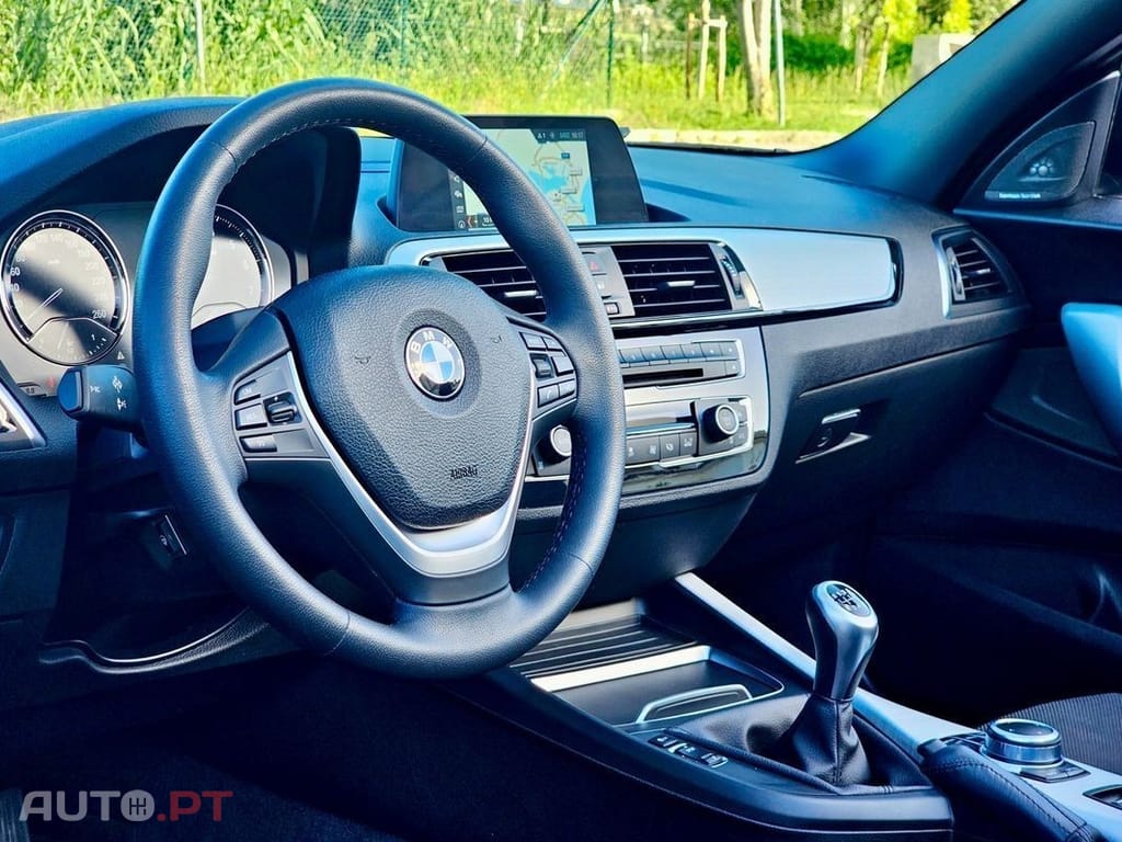 BMW 218 i Cabrio Luxury Line