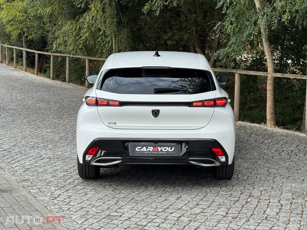 Peugeot 308 1.2 PureTech Allure EAT8