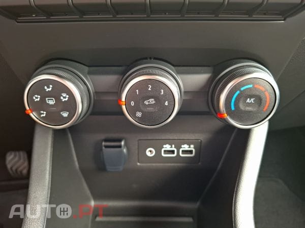 Renault Clio TCe 100 Bi-Fuel Evolution