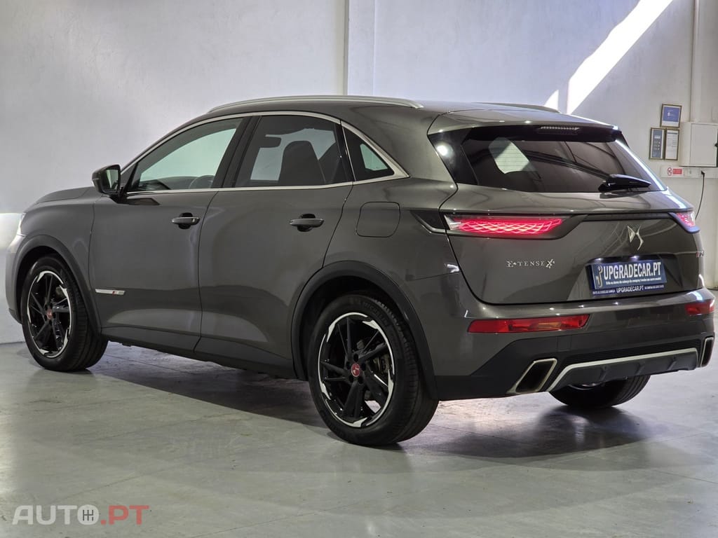 DS DS7 Crossback E-Tense Performance Line EAT8