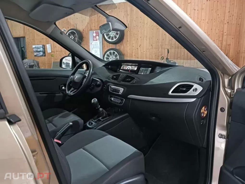 Renault Scénic 1.2 TCE Sport SS