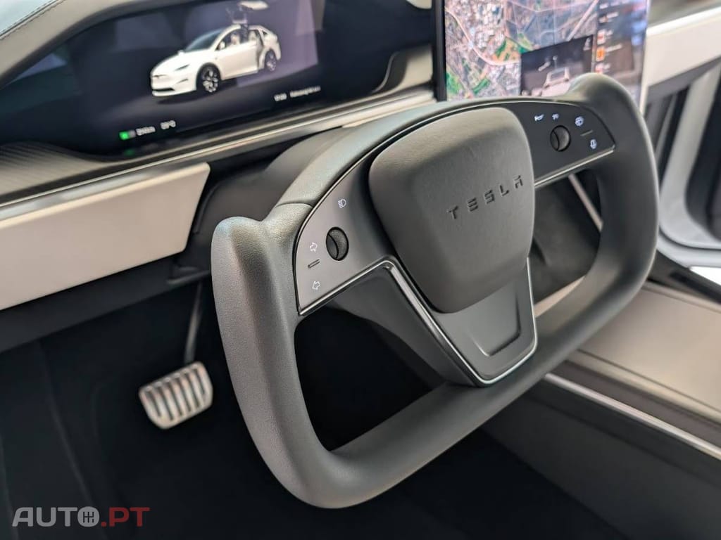 Tesla Model X Plaid AWD