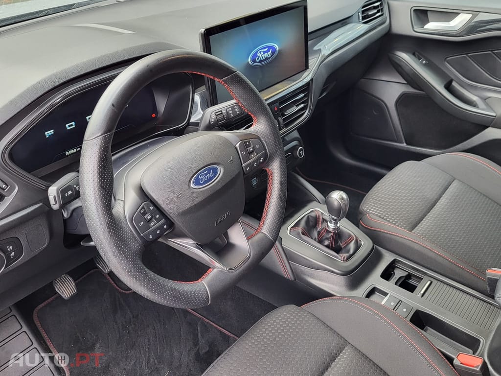 Ford Focus SW 1.0 EcoBoost MHEV ST-Line X