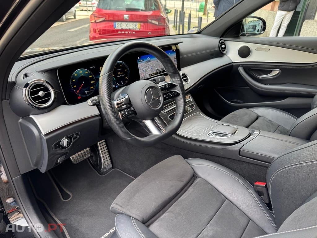 Mercedes-Benz E 220 d AMG Line