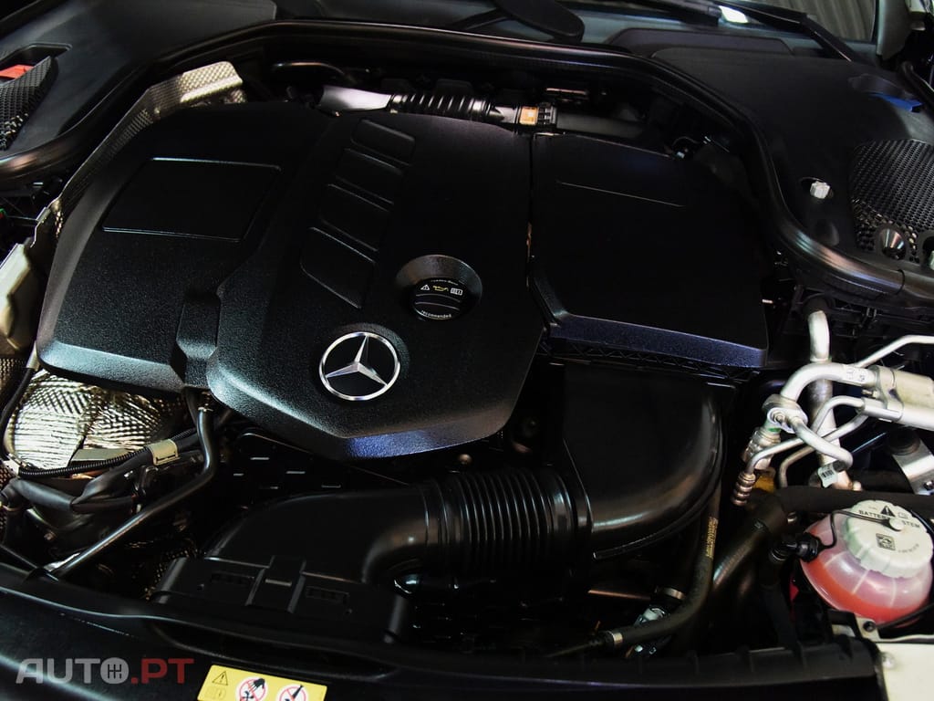 Mercedes-Benz E 300 de Avantgarde