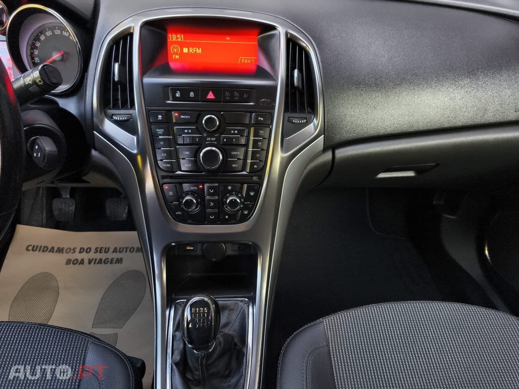 Opel Astra 1.7 CDTi Selection Business