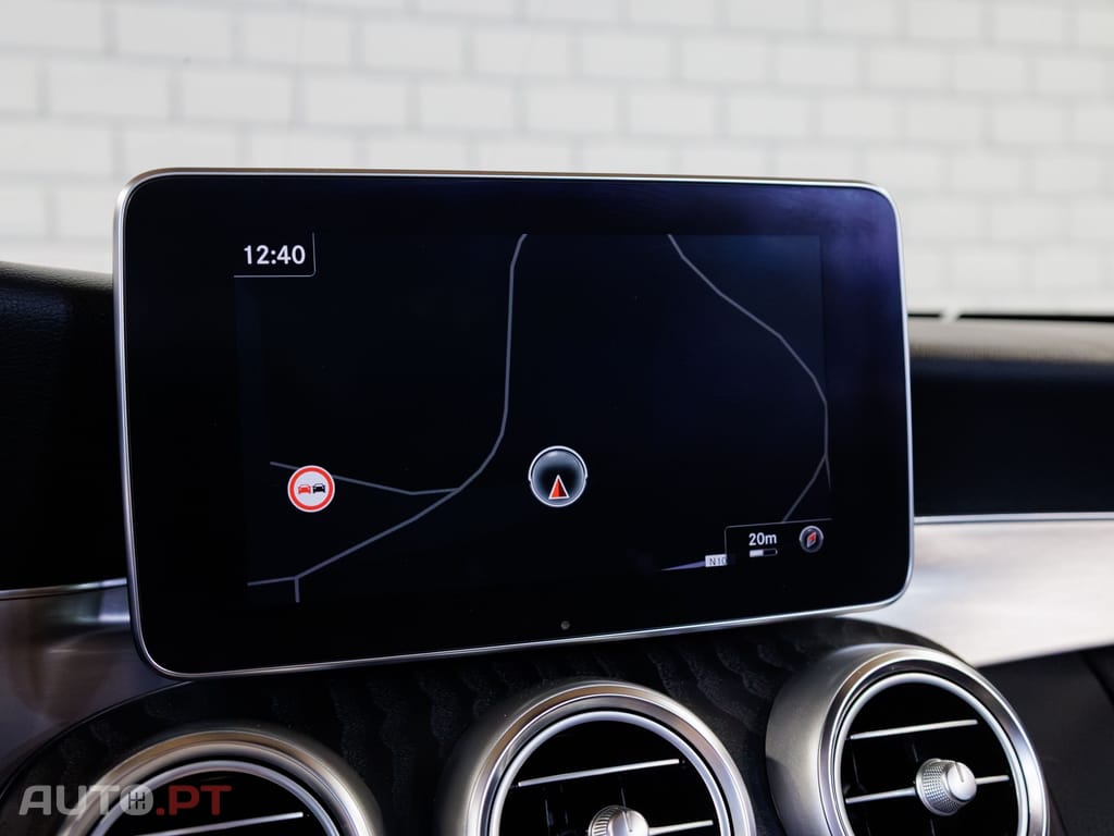 Mercedes-Benz C 220 d 9G-TRONIC AMG Line