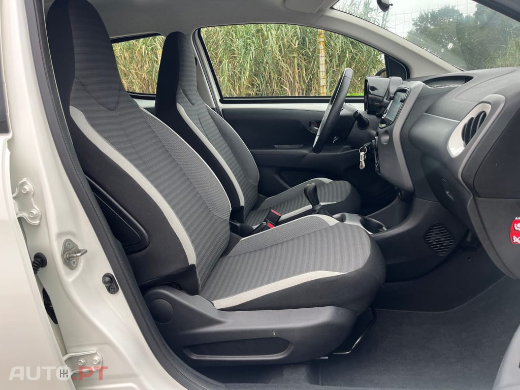 Toyota Aygo 1.0 X-Play+X-Touch