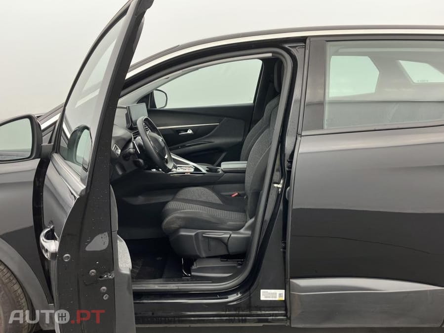 Peugeot 3008 1.5 BlueHDi Active Pack EAT8
