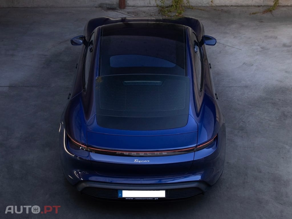 Porsche Taycan Standard
