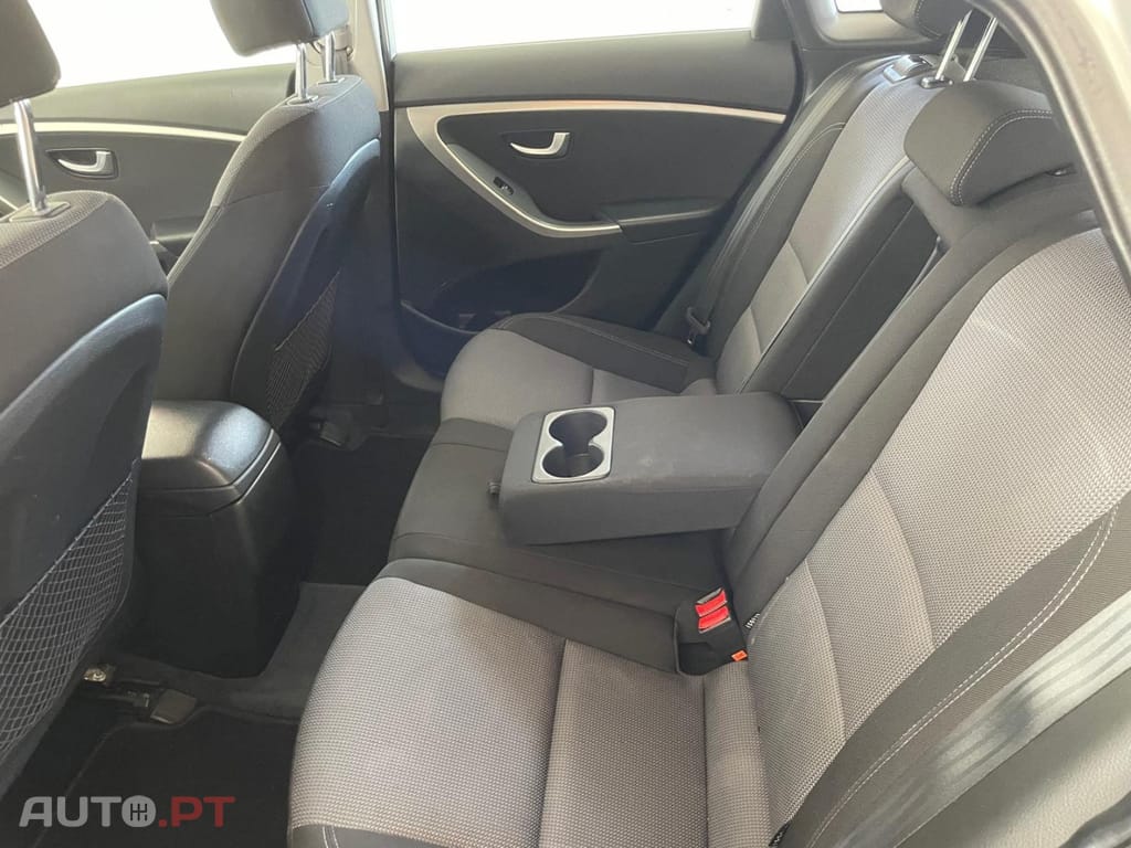 Hyundai i30 1.6 CRDi Blue Comfort J16