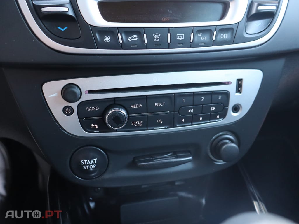 Renault Mégane Coupe 1.6 dCi Bose Edition