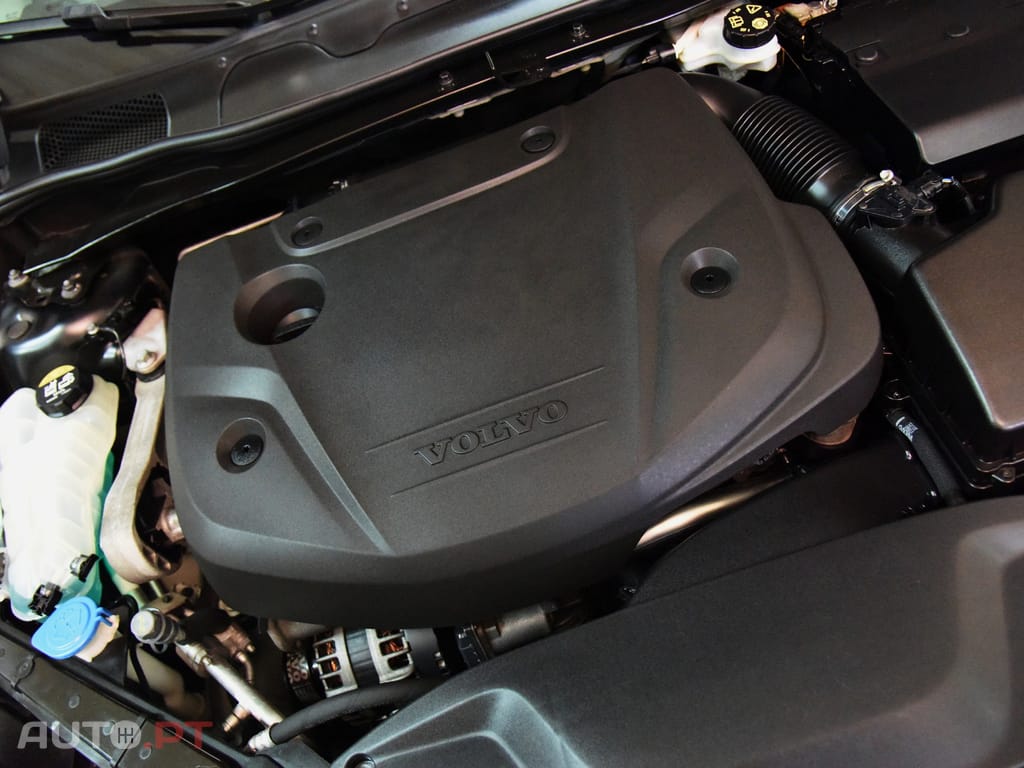 Volvo V40 2.0 D3 Momentum