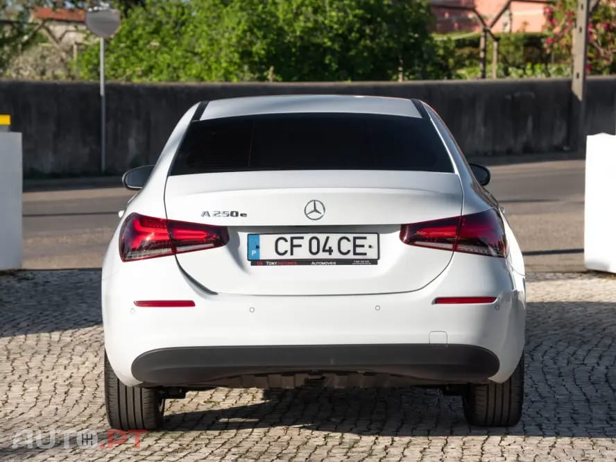 Mercedes-Benz A 250 e 8G-DCT Style