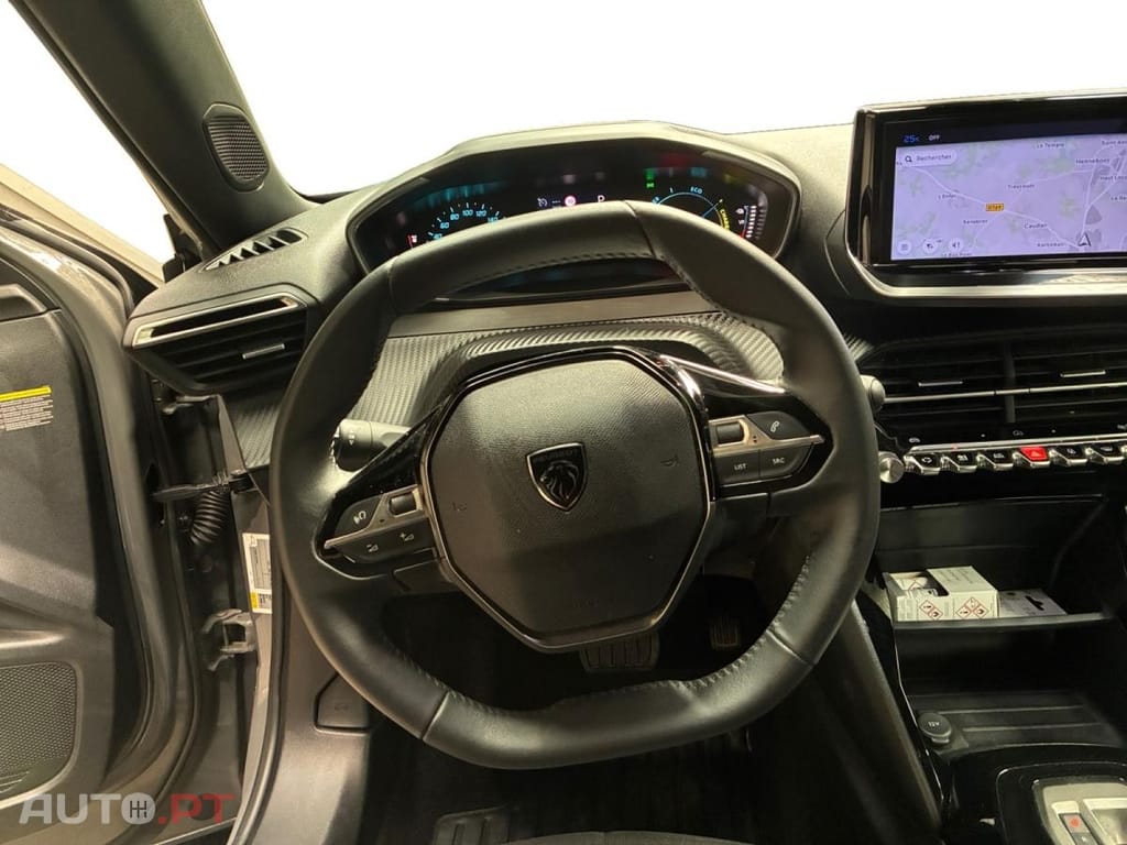 Peugeot E-2008 50 kWh Active Pack