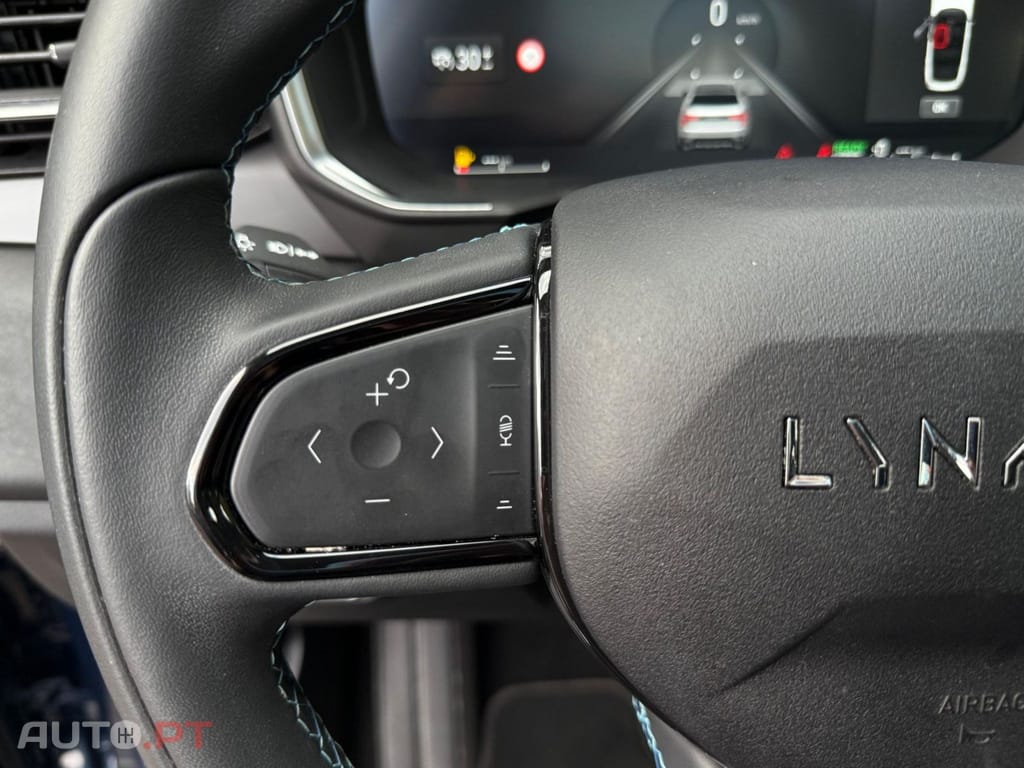 Lynk & Co 01 I.V.A DEDUTIVEL 1.5 T Aut PHEV